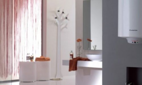 Come-scegliere-tra-scaldabagno-elettrico-o-gas-Quale-conviene-di-più-670x280